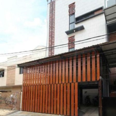 Kamar Keluarga Duri Kosambi Hotel Jakarta Eksteriør billede
